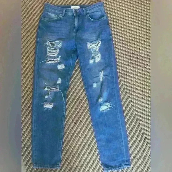 Forever‎ 21  Ripped Blue Straight Jeans - Picture 1 of 8